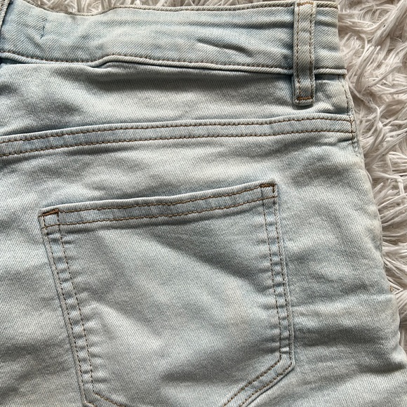 Denim short - Picture 4 of 4